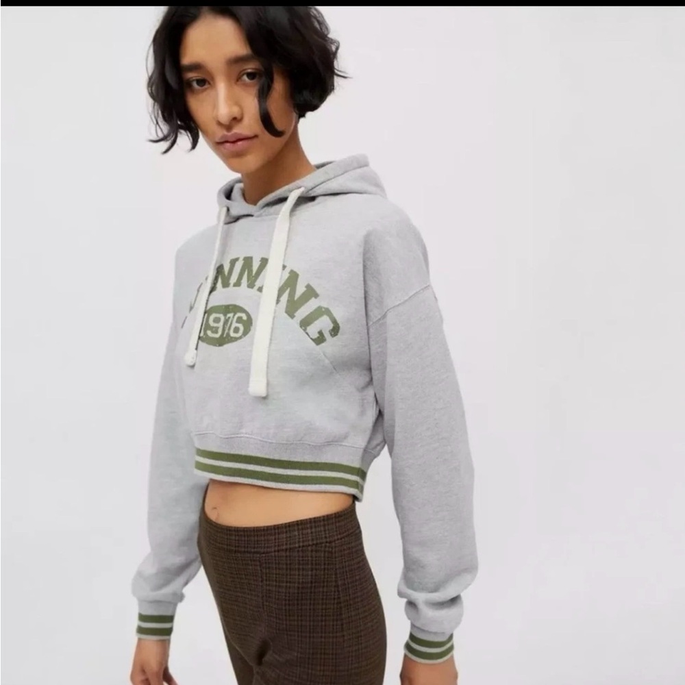Urban Outfitters BDG Women's Shore Cropped Hoodie Sweatshirt in Grey Size L